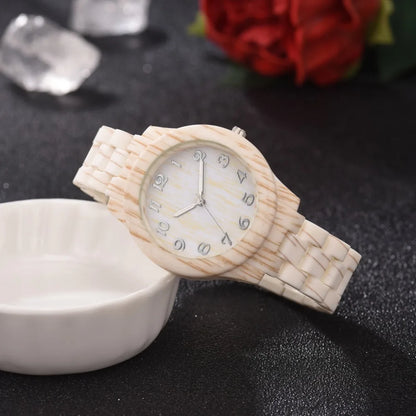 2022 New Fashion Wooden Watch Women's Watches Imitation Wood Leather Band Quartz Wristwatches Ladies Free Shipping Montre Femme