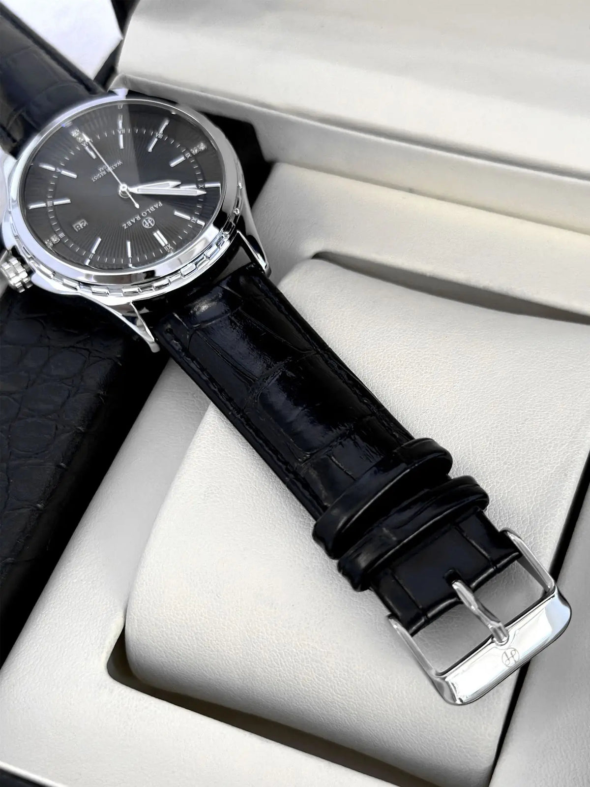 Genuine Men Wristwatch Business Sweep Movement Folding Fan Pattern Handsome Watches high-quality Leather Strap Clock  Has box
